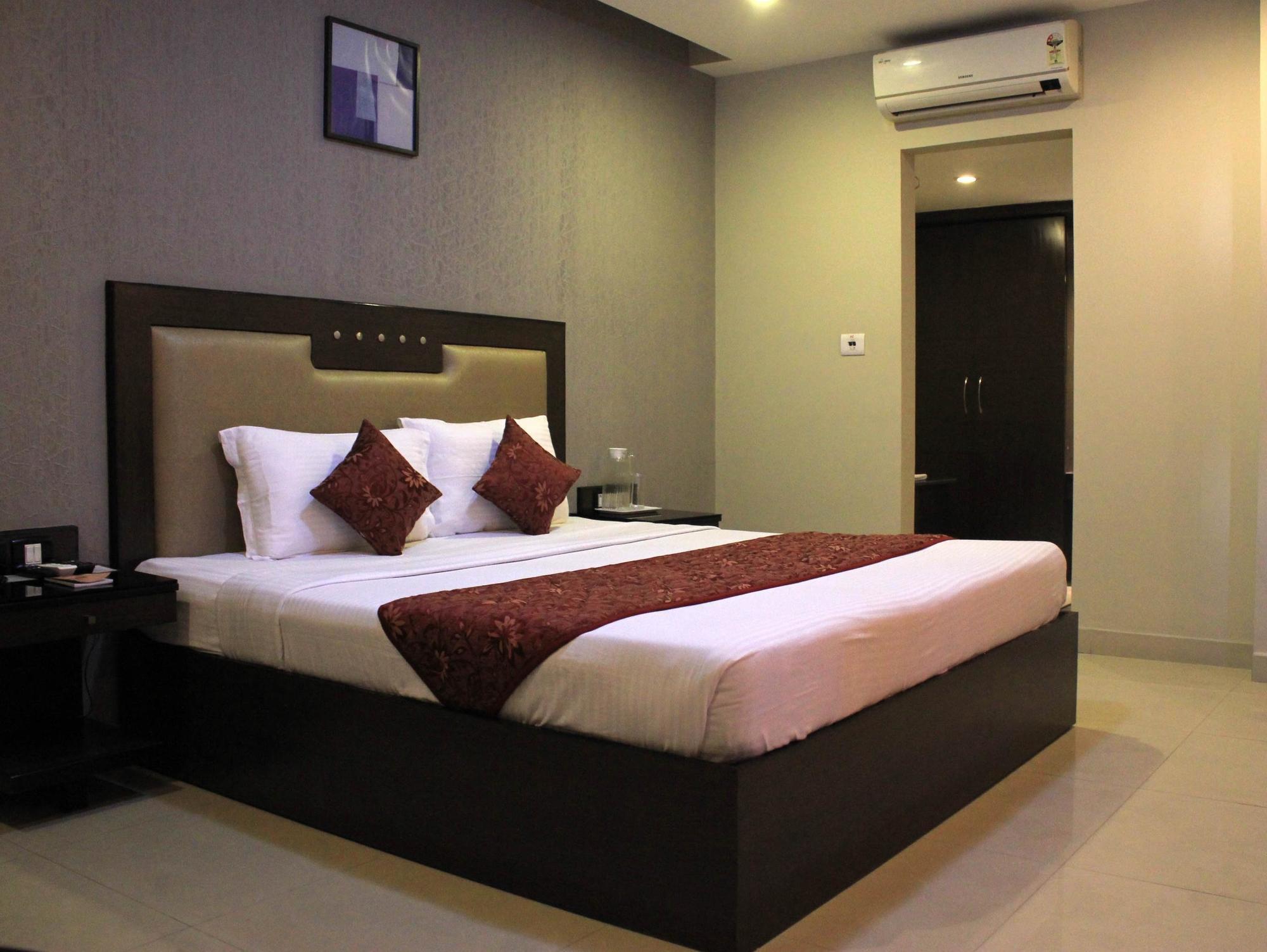 Fabhotel Santhome Mylapore 3*