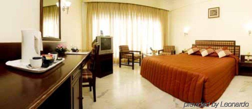 Royal Regency Lifotel By Crossway 3* Chennai