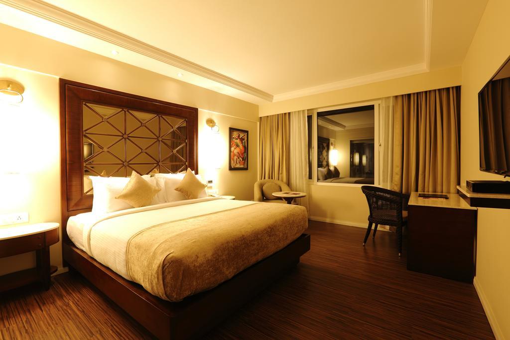 Hotel The Legends