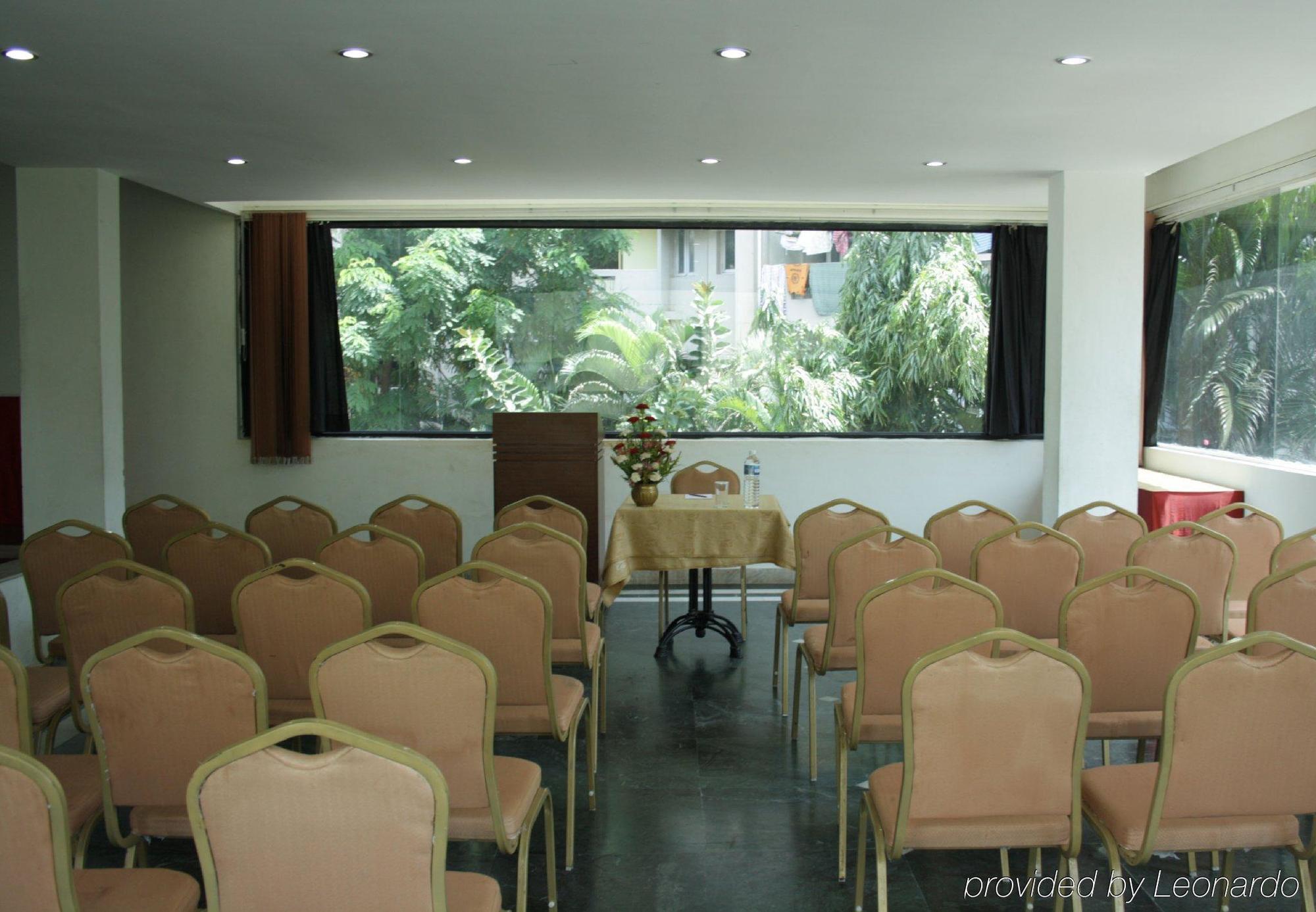 Kings Egmore Hotel 3*