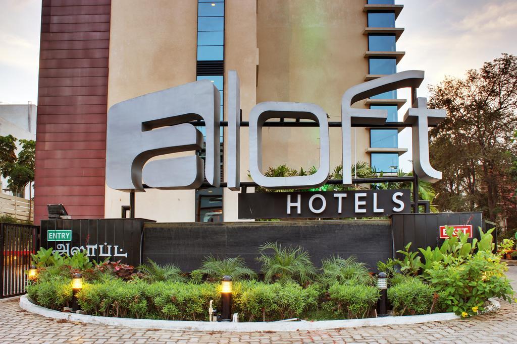 Aloft Omr It Expressway Hotel 4*