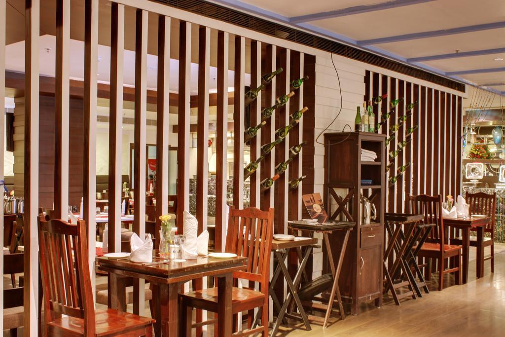 Hotel Aloft Omr It Expressway
