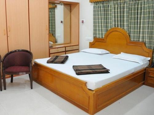 Lloyds Guest House, North Boag Road, T. Nagar