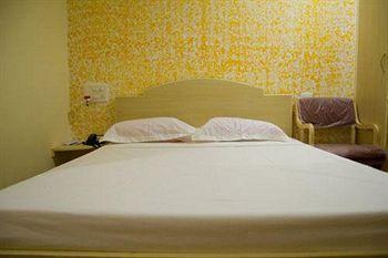 Season 4 Residences - Teynampet Near Apollo Hospital ,balaji Dental, Us Consulate Hotel Chennai