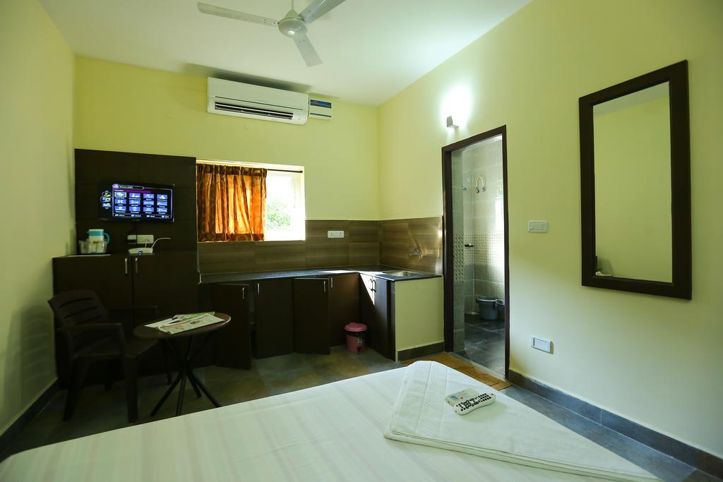 Season 4 Residences: Tech Hub Convenience In Thiruvanmiyur Hotel
