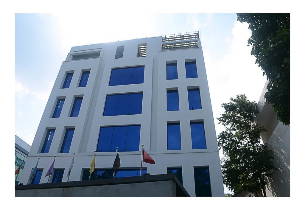 H Hotel