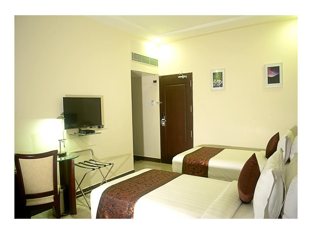 H 3* Chennai