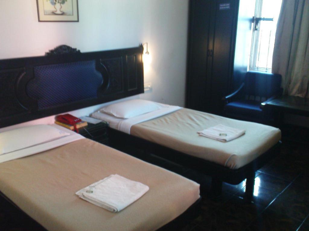 Tower Hotel 2*