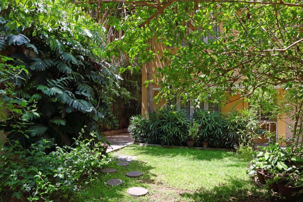 Guest house Hanu Reddy Residences Wallace Garden