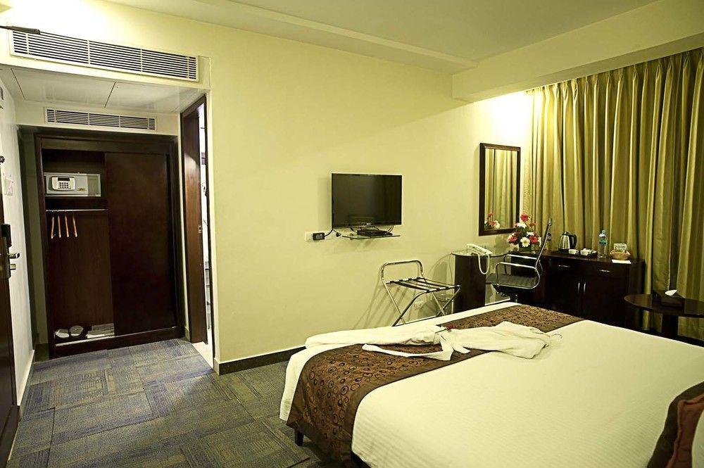 H 3* Chennai