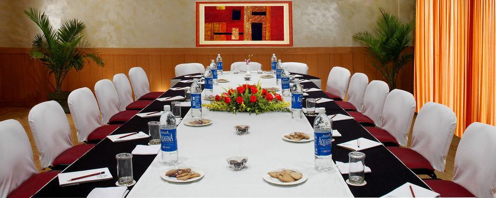 Park Plaza Omr Hotel