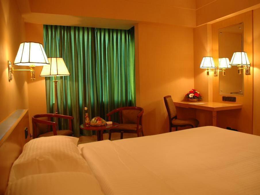 Esthell Hotel