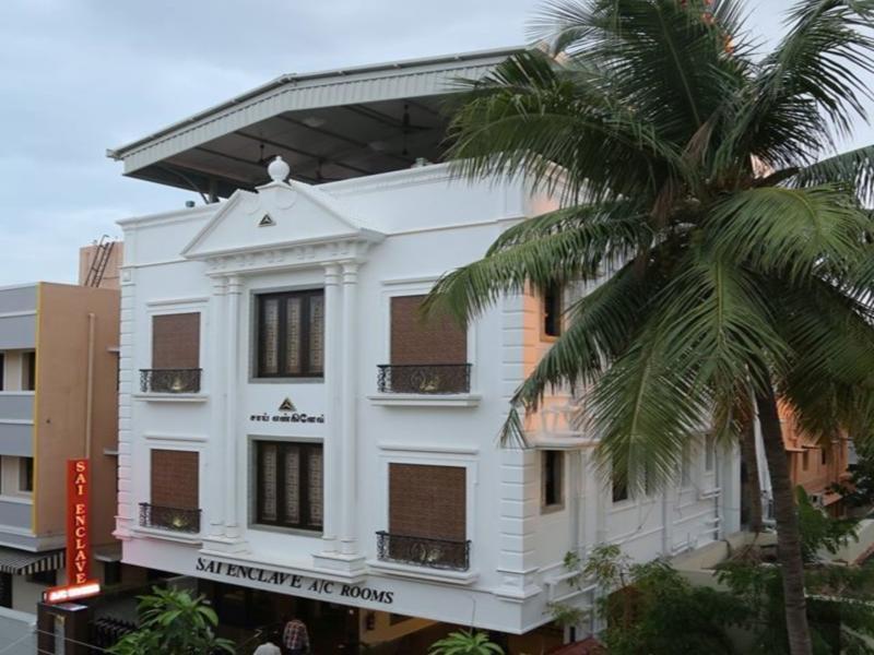 Sai Enclave Hotel 3*