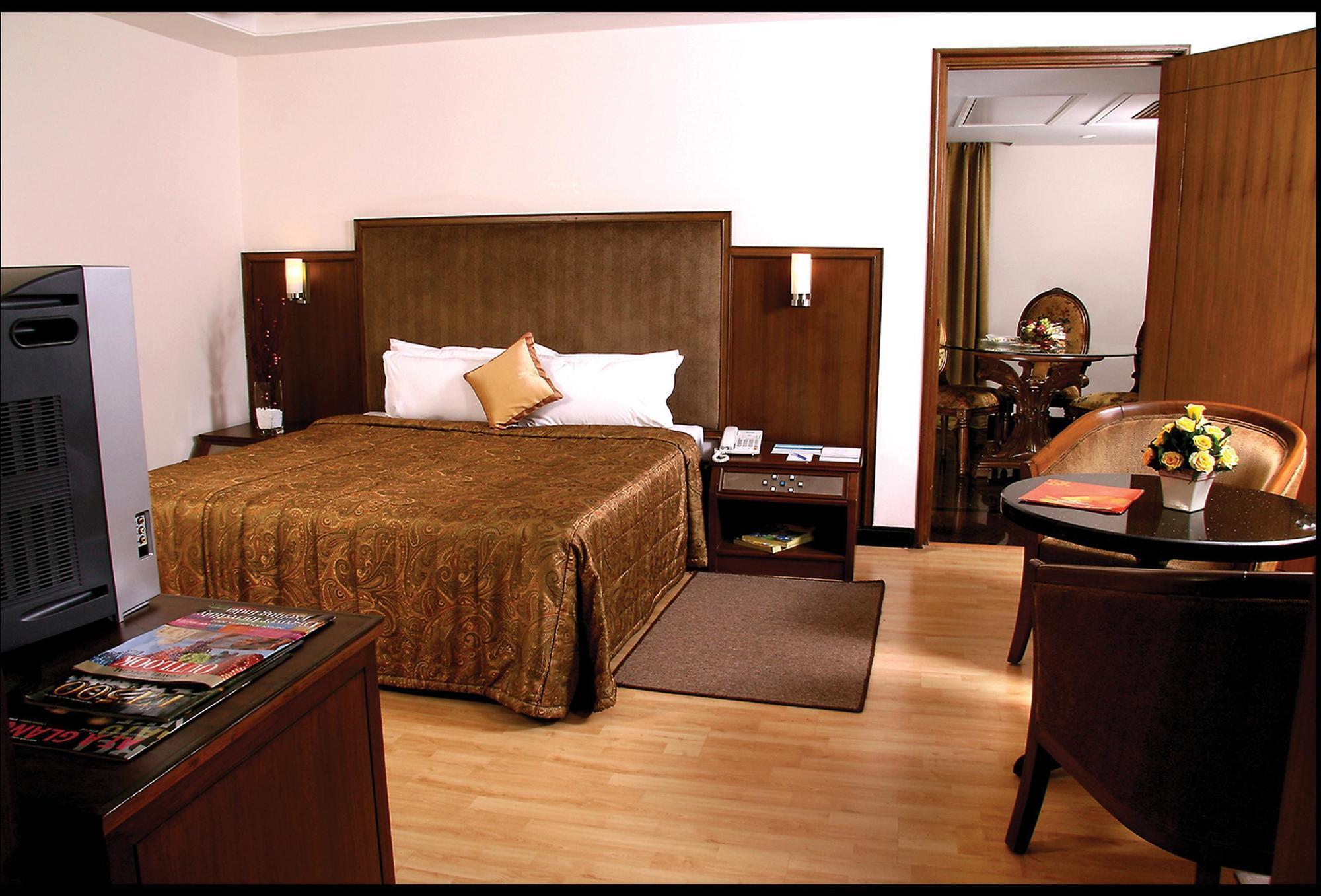 Greenpark Hotel 5*