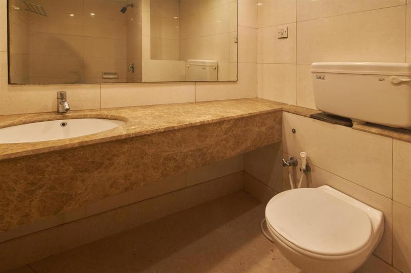 Chandra Park Hotel 2*