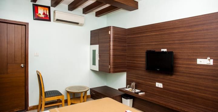 Vt Orchid Hotel 2*