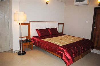 Pearl International 2*