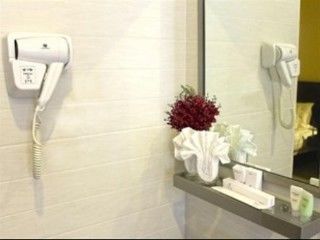 H Hotel 3*