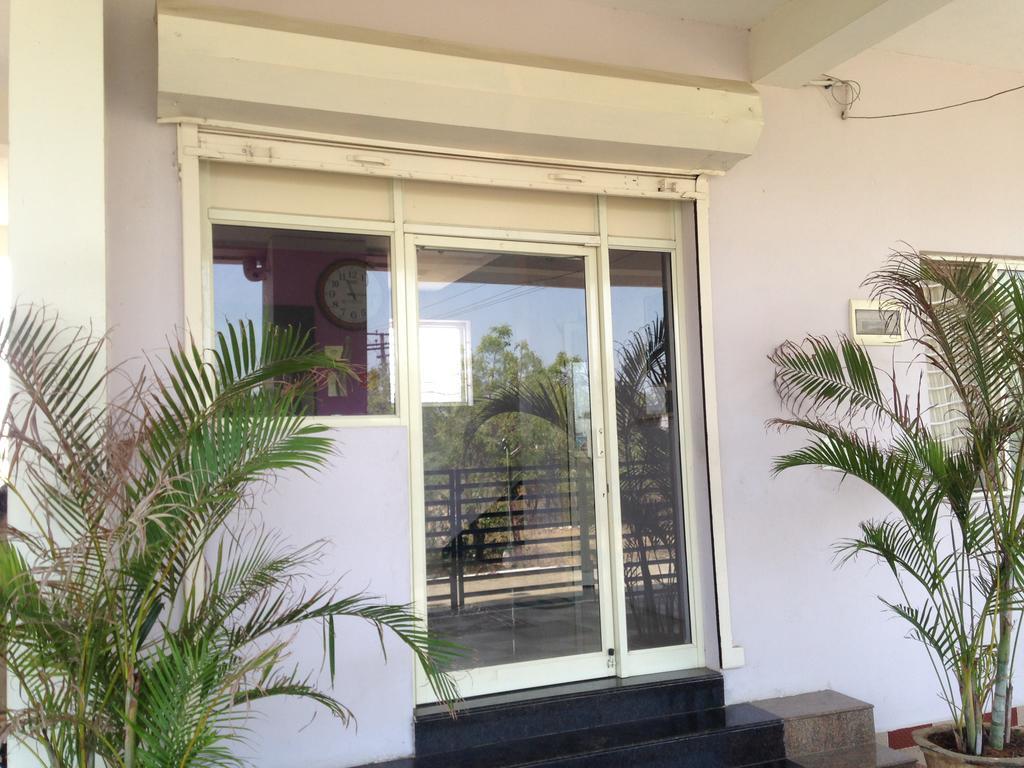 Oyo 4355 Goodland Rumah tetamu
