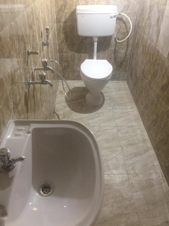 Sterling Homes Near Sankara Nethralaya & Apollo Hospitals Service With Kitchen * Chennai