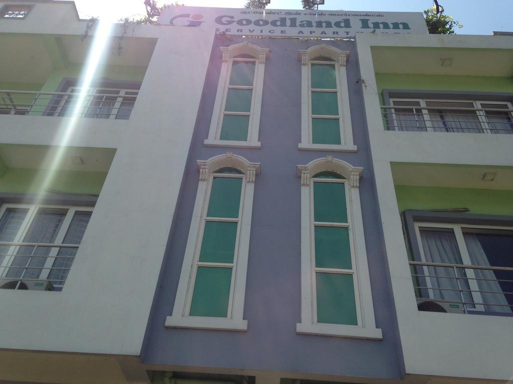 Oyo 4355 Goodland 2*