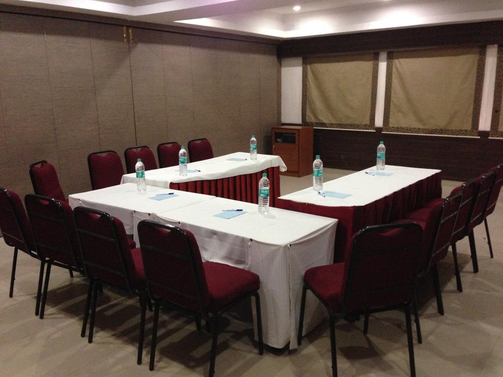 Hotel Thulashi Park 2*