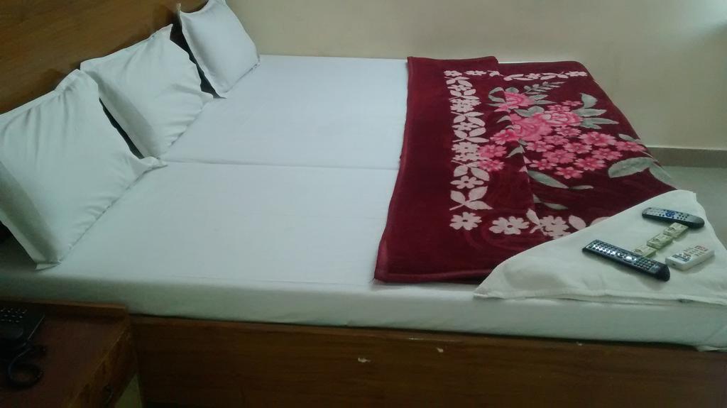 Guest house Afia Residency-only For Indians Chennai