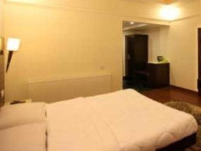 Grand Treat Hotel 2*