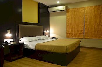 Fabhotel Santhome Mylapore Hotel
