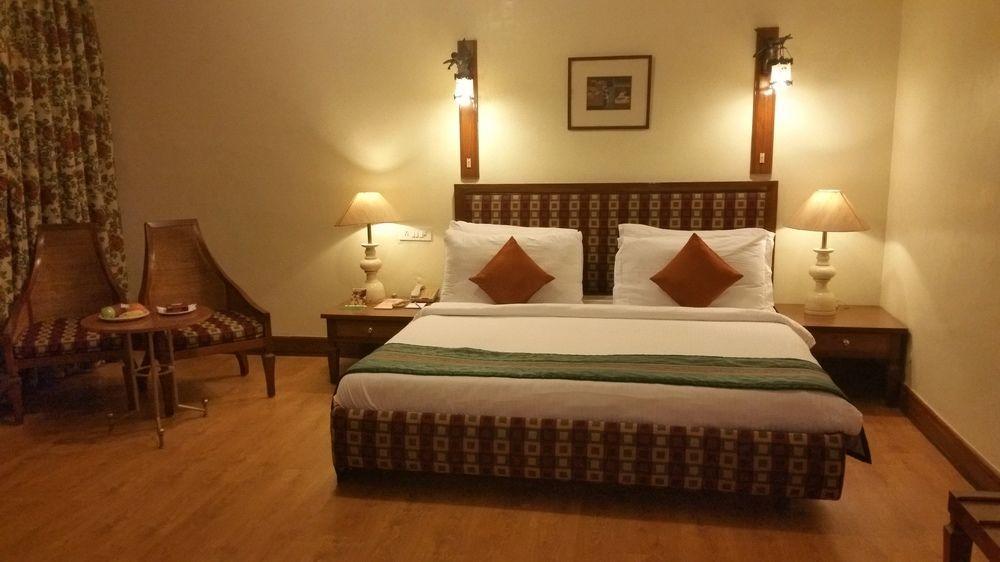 Ambassador Pallava Hotel 4*