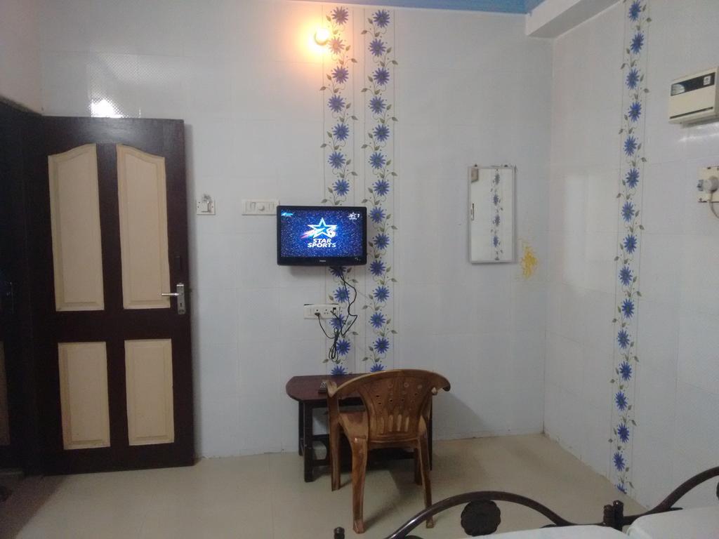 New Regency Hotel 2*