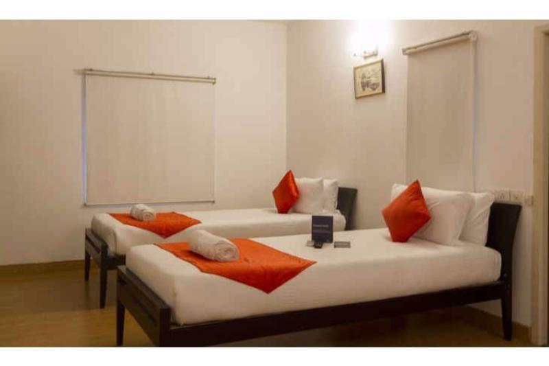 Hotel Capital O 35927 Comfort Suites 3*