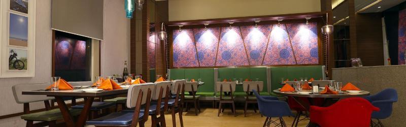 Hotel Express Old Mahabalipuram Road 4*