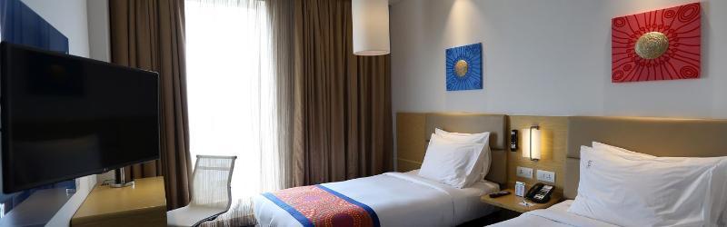Express Old Mahabalipuram Road Hotel