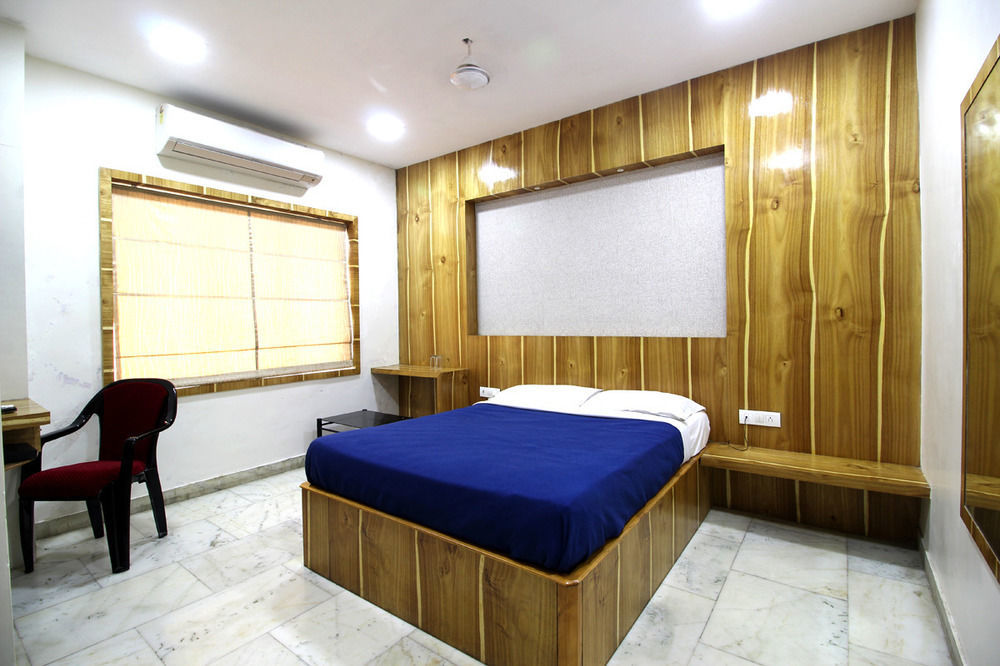 Manickam Grand Hotel 2*