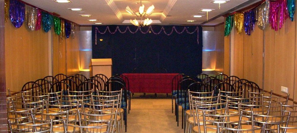 Manickam Grand 2*