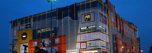 Hotel Super Collection O Skywalk