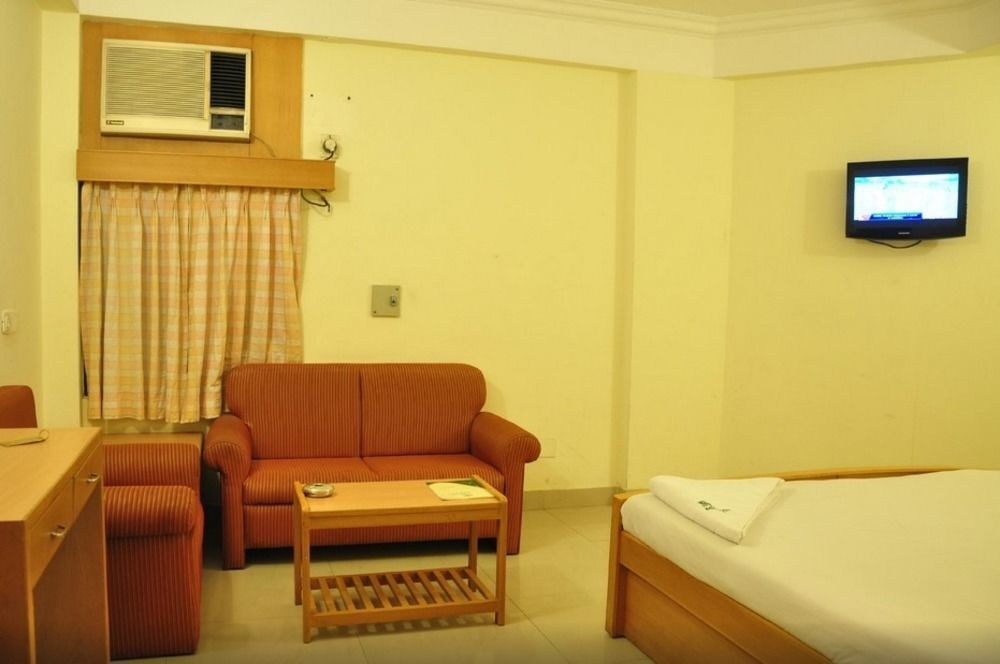 Mount Manor Hotel 3*