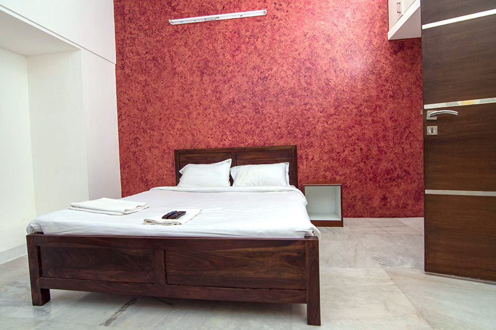 Phoenix Hospitality Services *