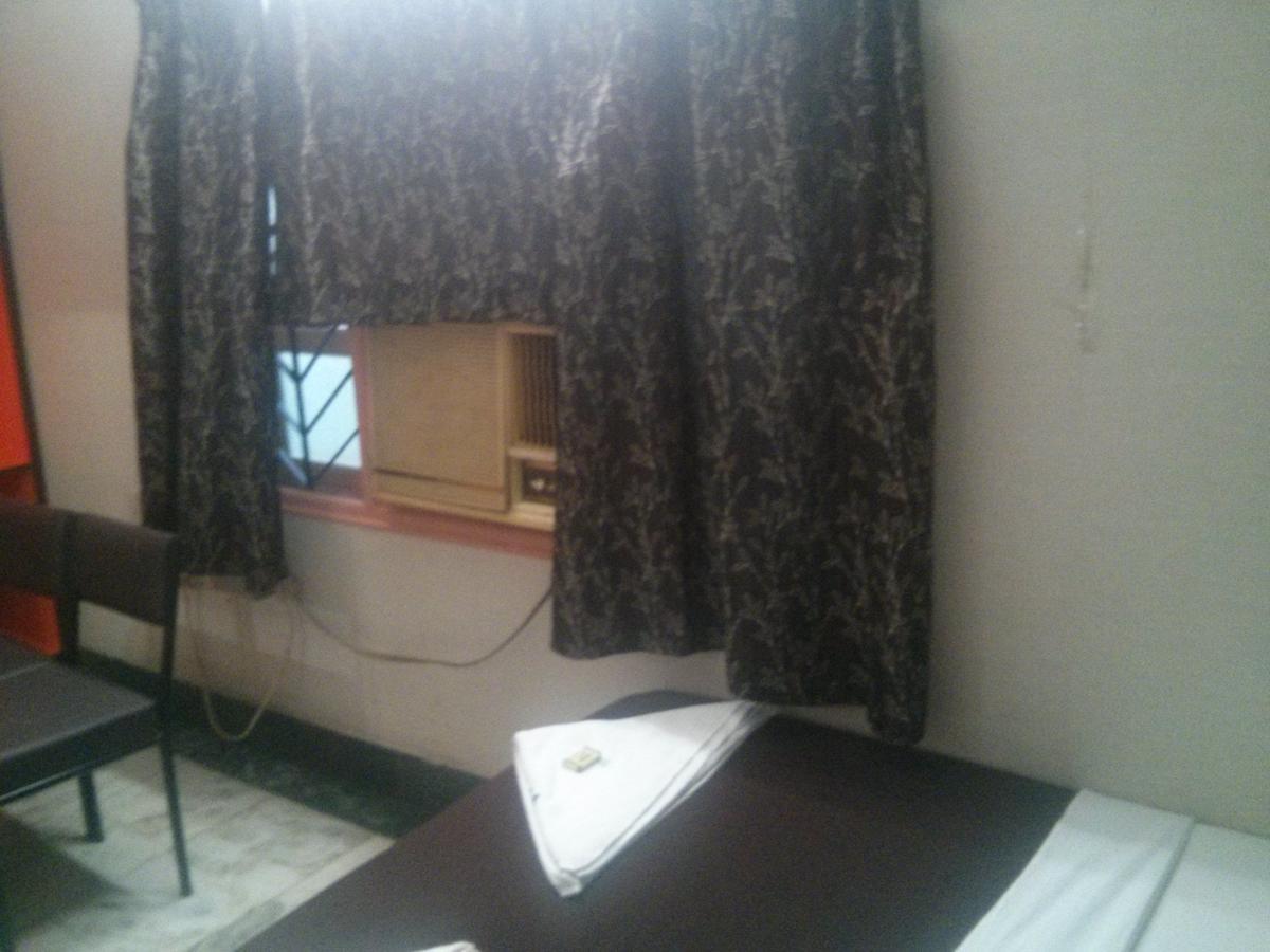 Oyo 5377 Raaj Bhaavan Chennai