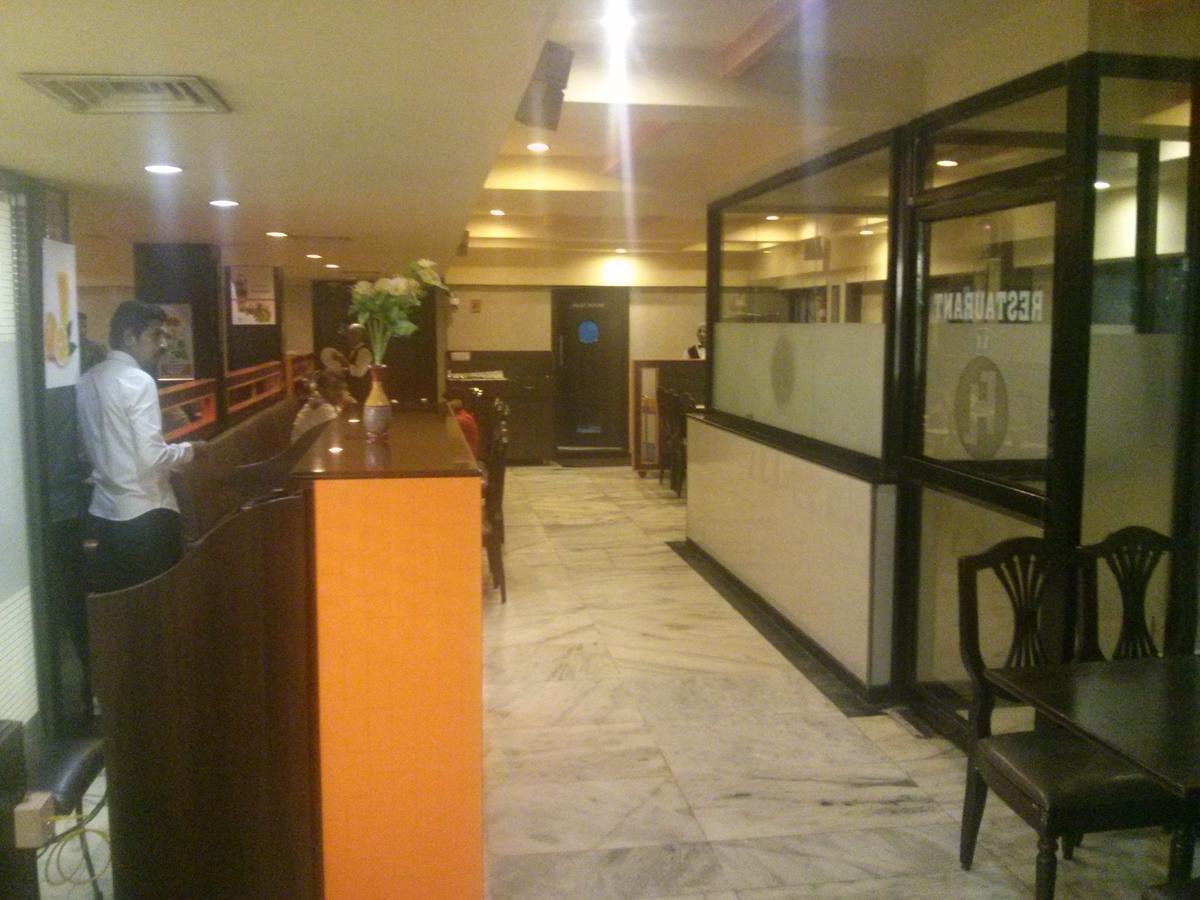 Oyo 5377 Raaj Bhaavan Hotel