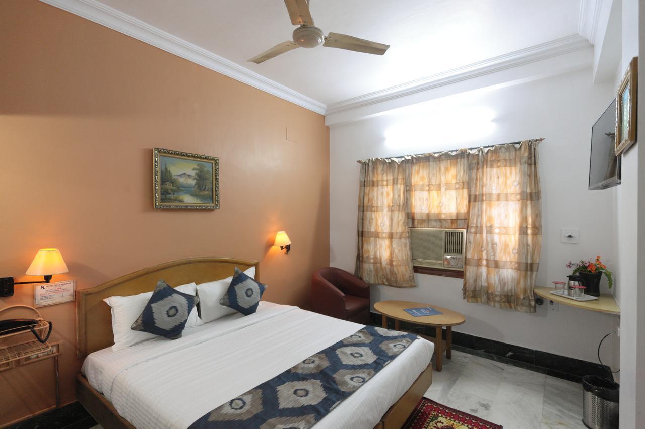 Hotel Oyo 5377 Raaj Bhaavan *