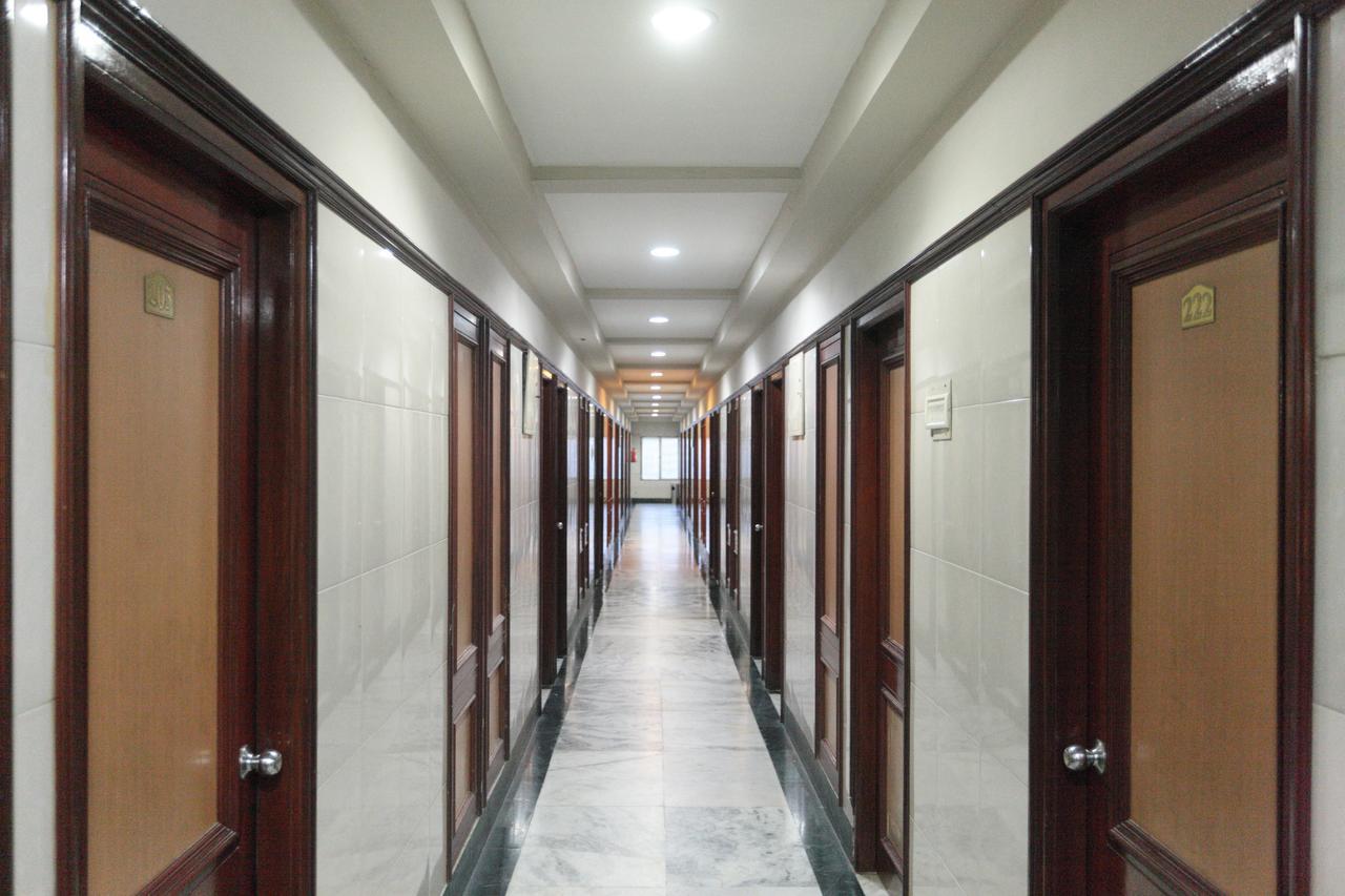Hotel Oyo 5377 Raaj Bhaavan *