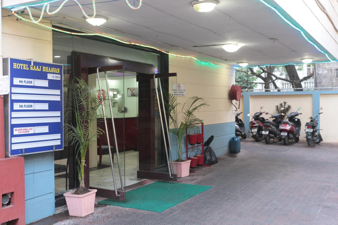 Hotel Oyo 5377 Raaj Bhaavan *