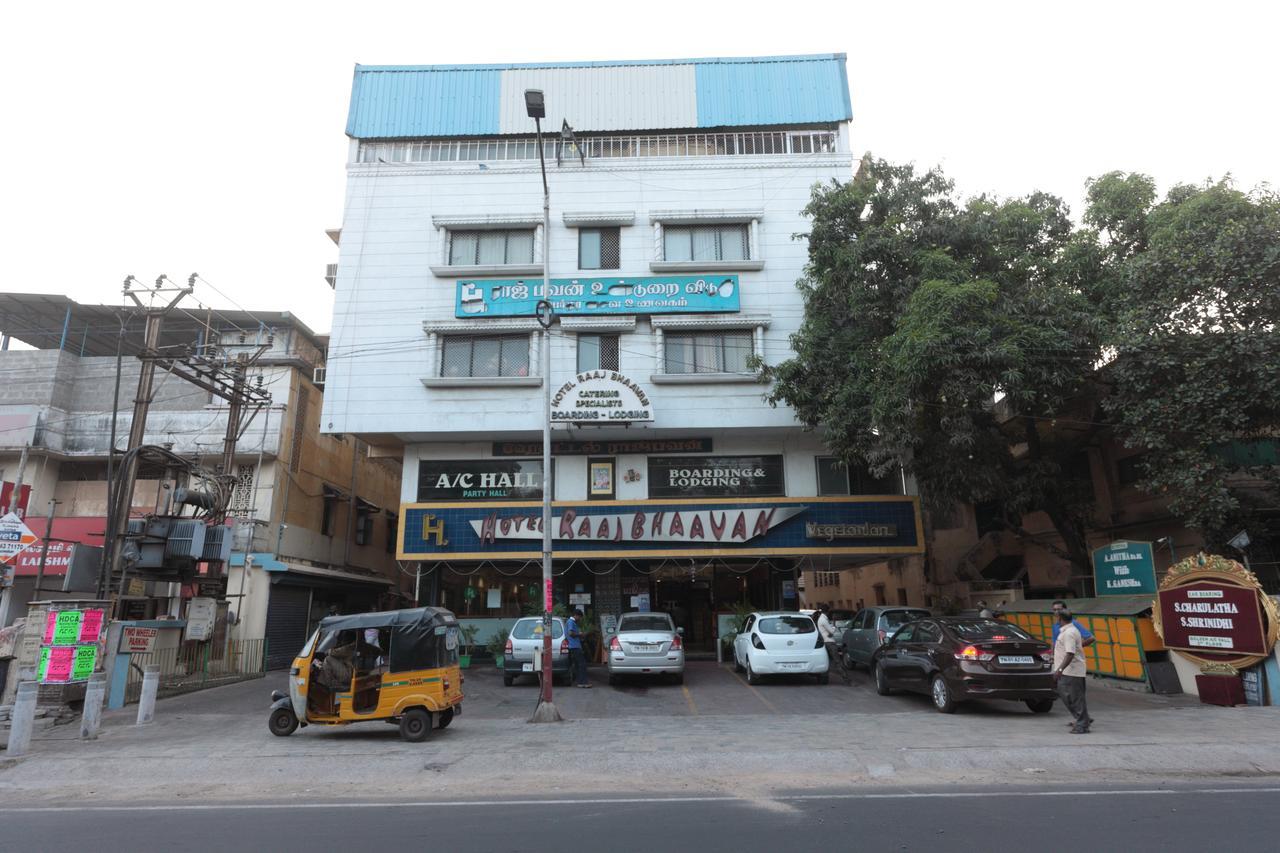 Oyo 5377 Raaj Bhaavan *