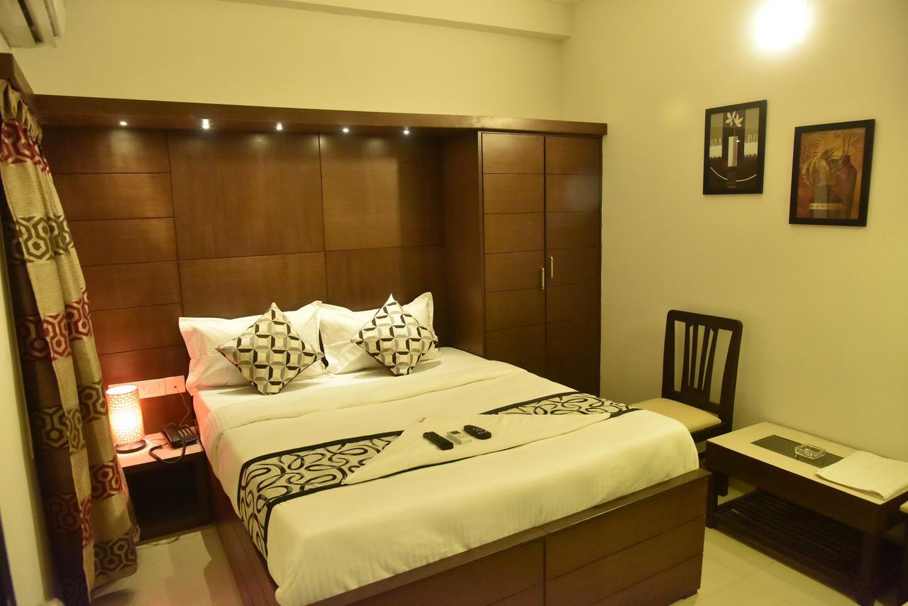 White Park Hotel 2*