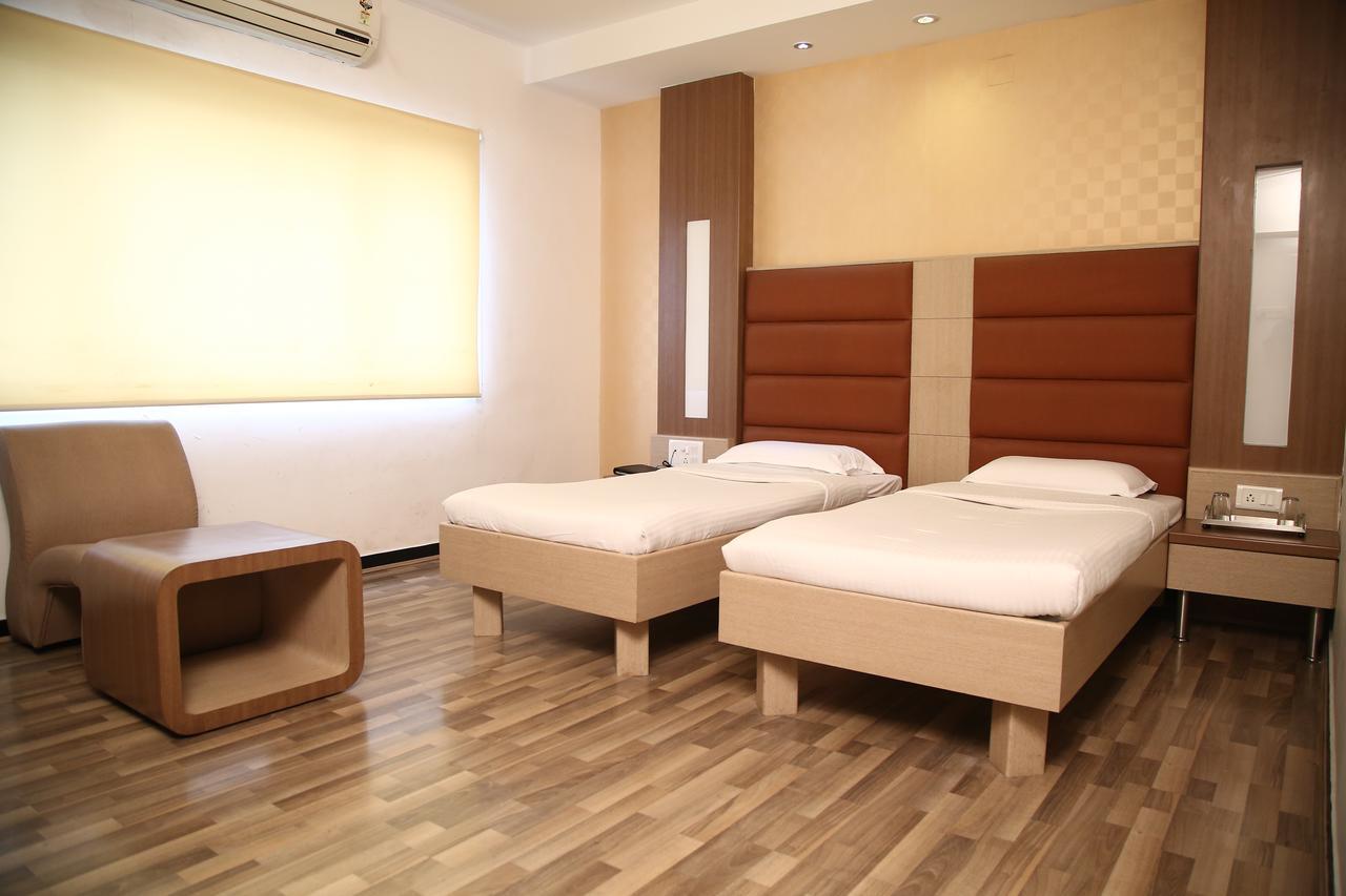 Hotel Liberty Park 3*