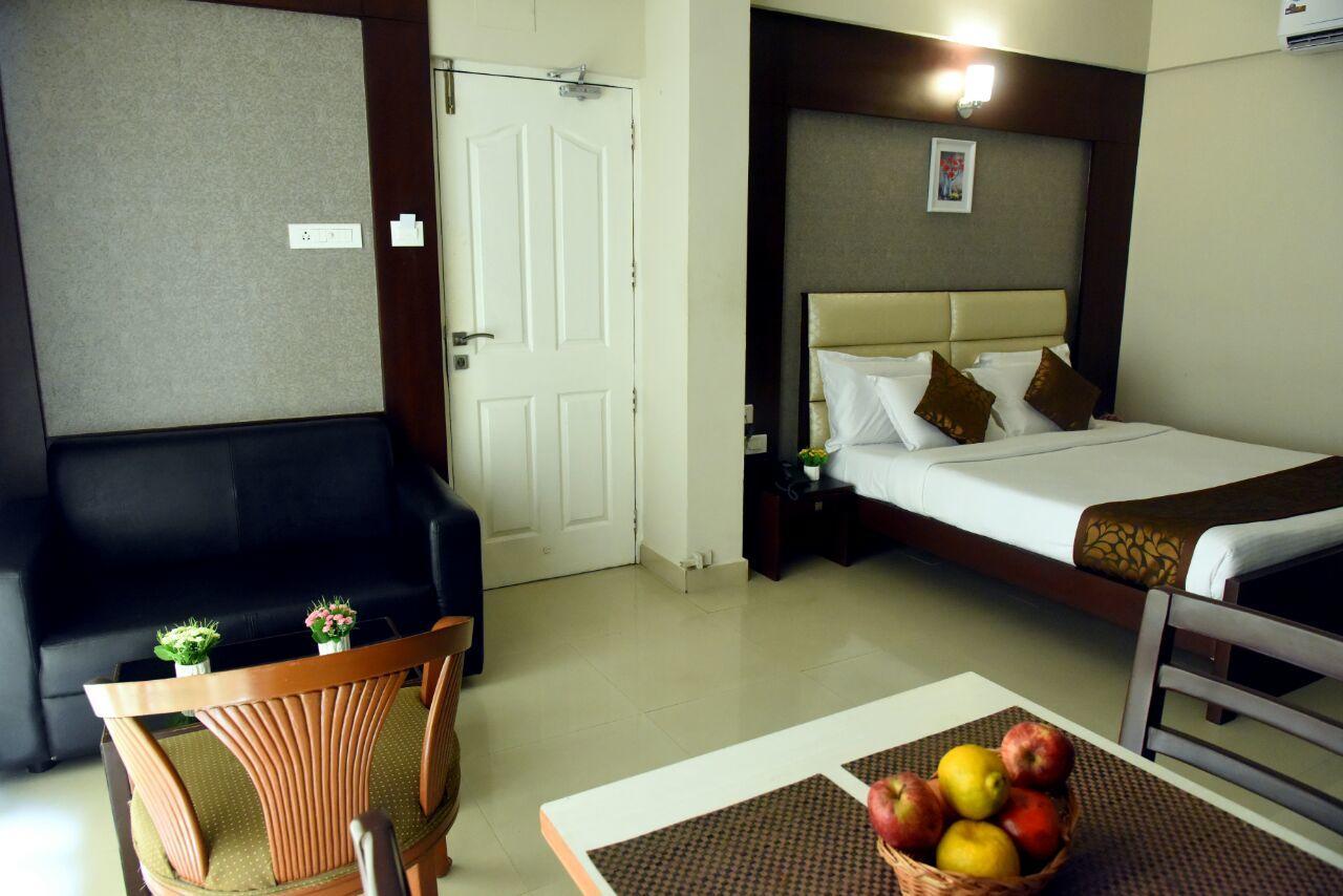Pearl International Hotel 2*