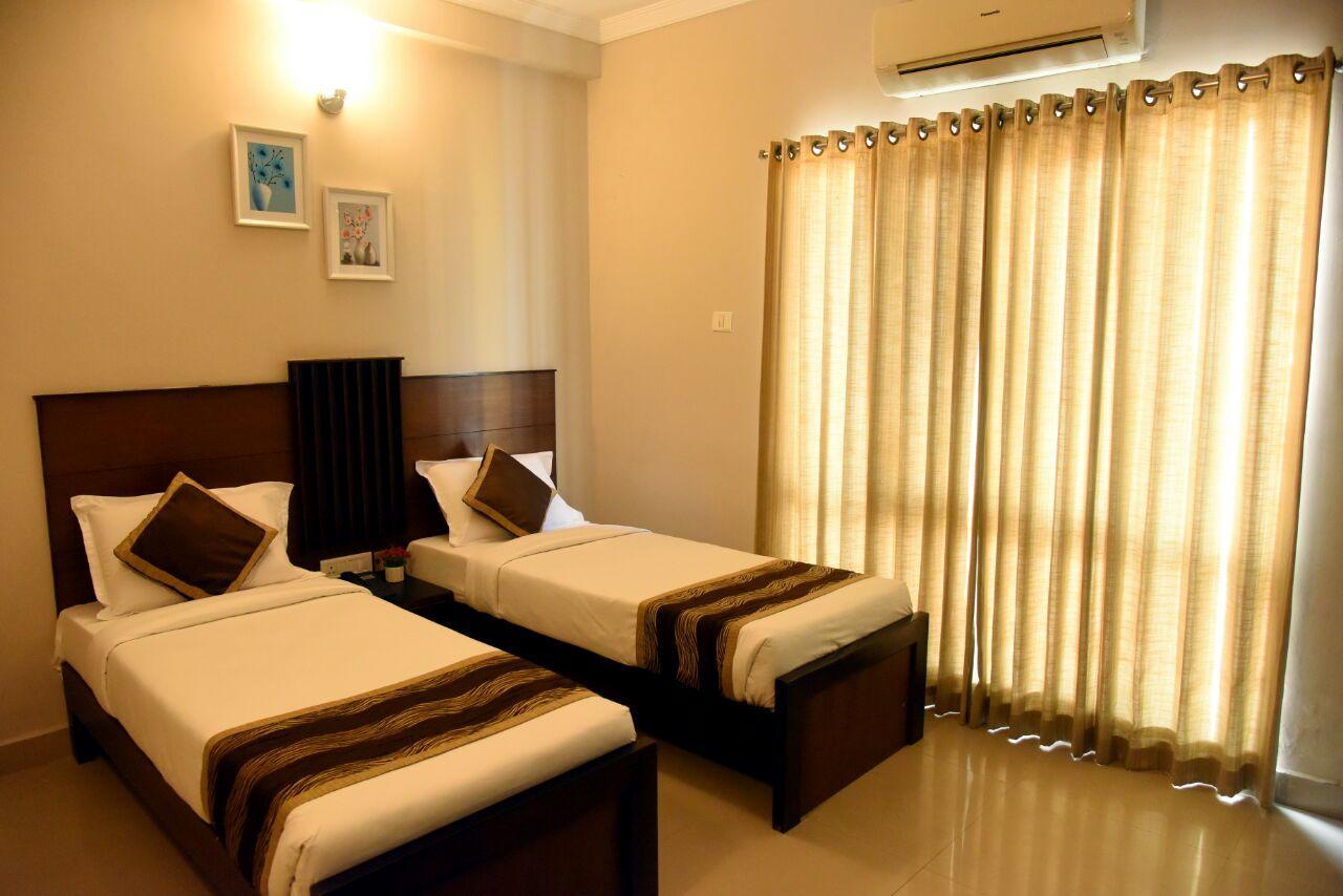 Pearl International 2* Chennai