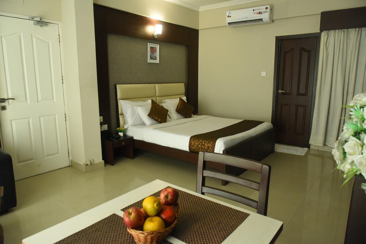 Pearl International Hotel 2*